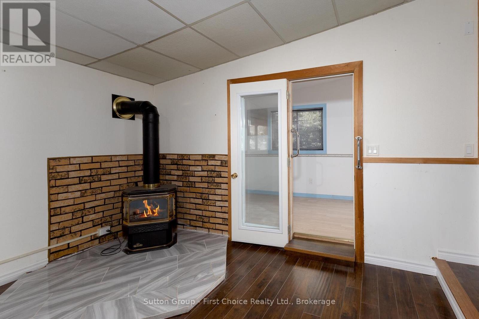 129 Ash Street, Perth East, Ontario  N5A 6S6 - Photo 25 - X12436112