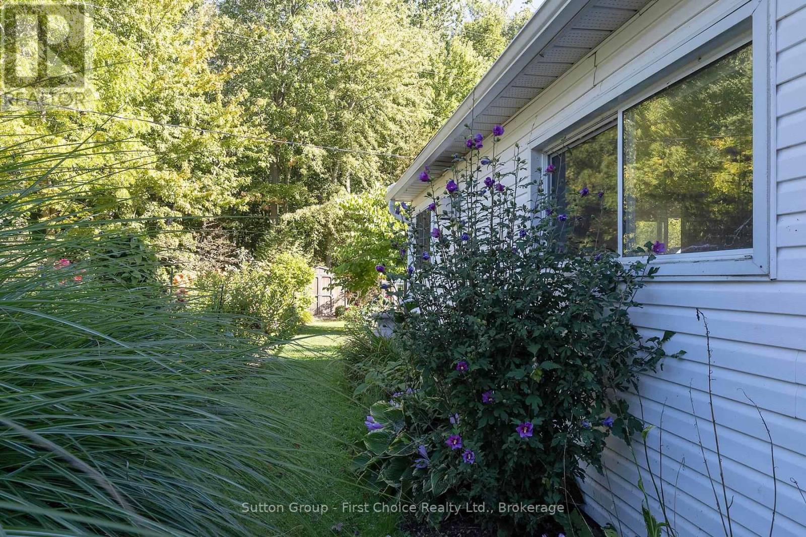 129 Ash Street, Perth East, Ontario  N5A 6S6 - Photo 4 - X12436112