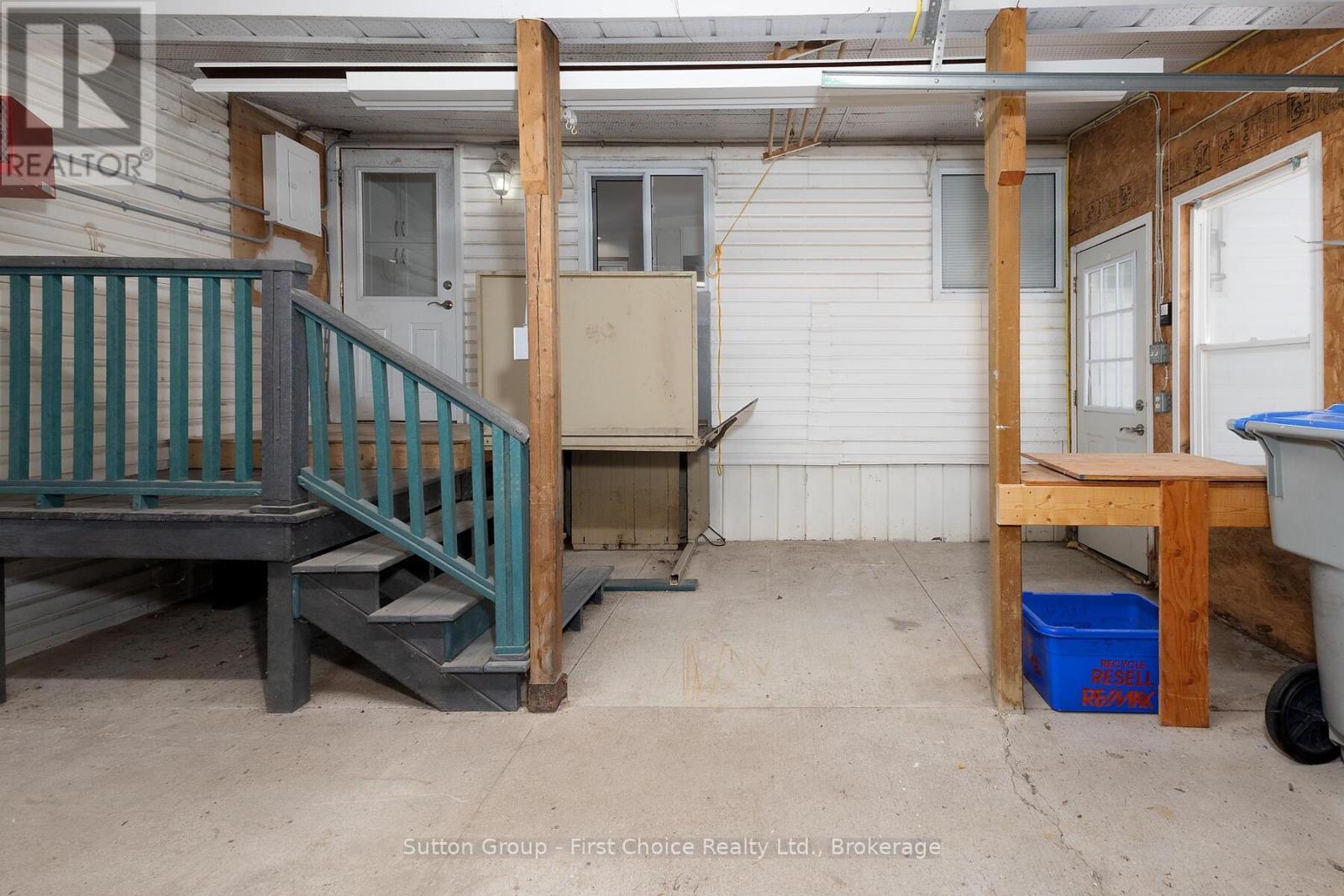 129 Ash Street, Perth East, Ontario  N5A 6S6 - Photo 5 - X12436112