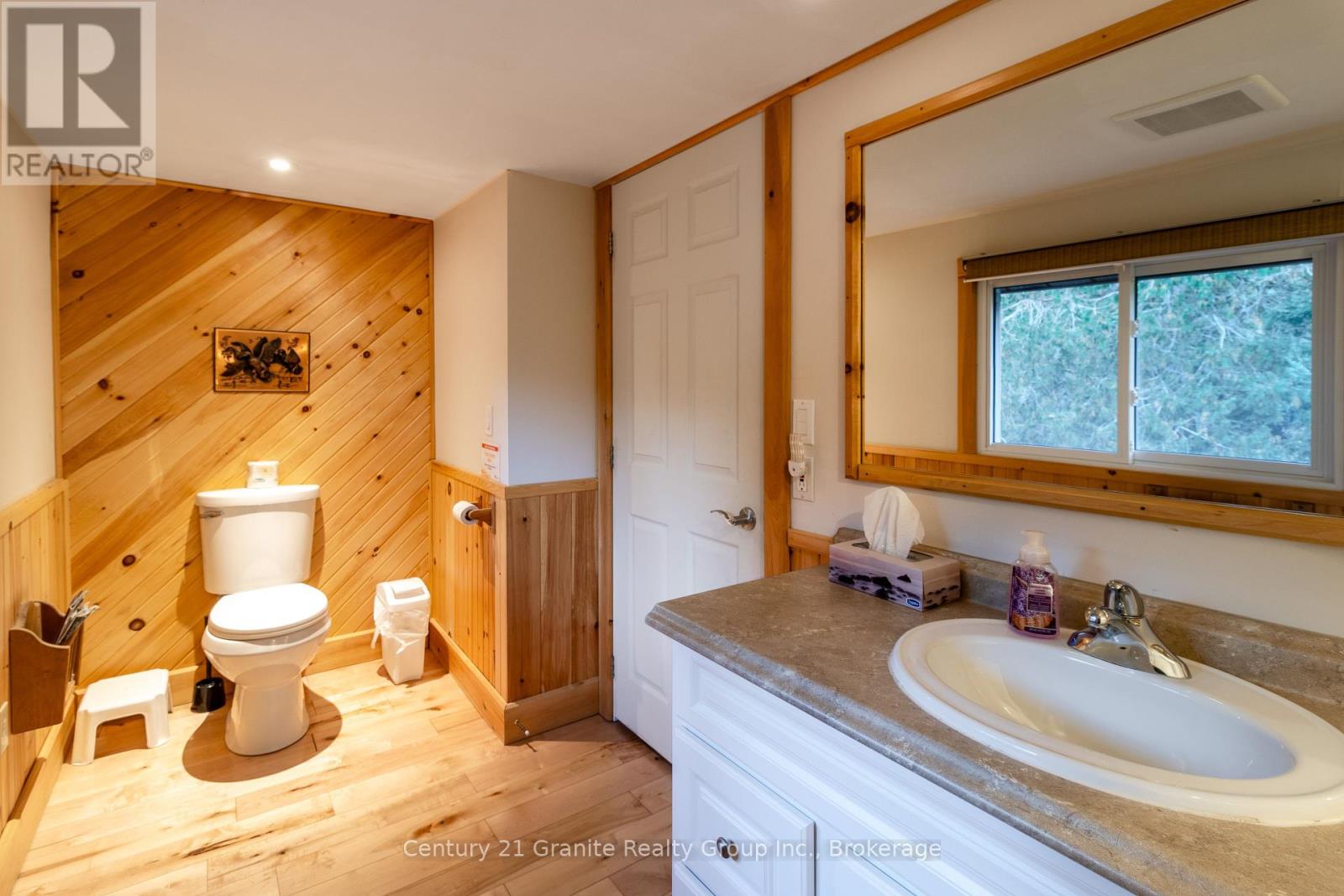 1317 Sullivan Drive, Dysart Et Al, Ontario  K0M 1S0 - Photo 23 - X12436151