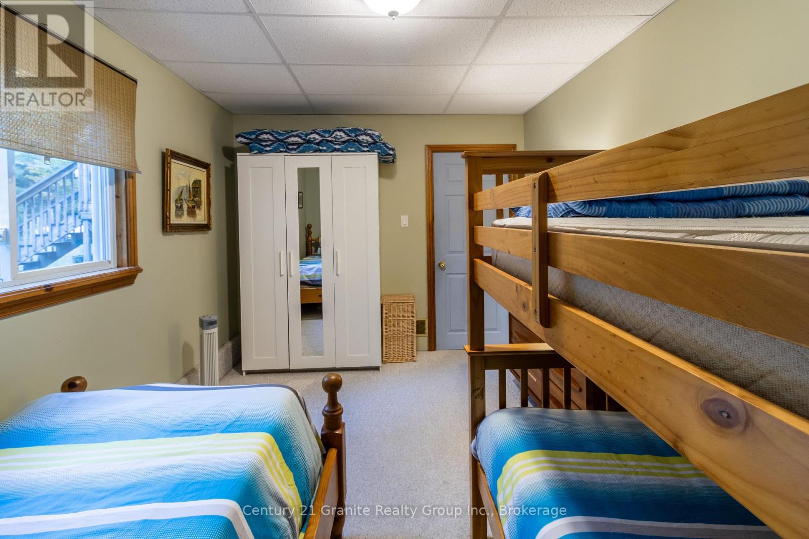 1317 Sullivan Drive, Dysart Et Al, Ontario  K0M 1S0 - Photo 36 - X12436151