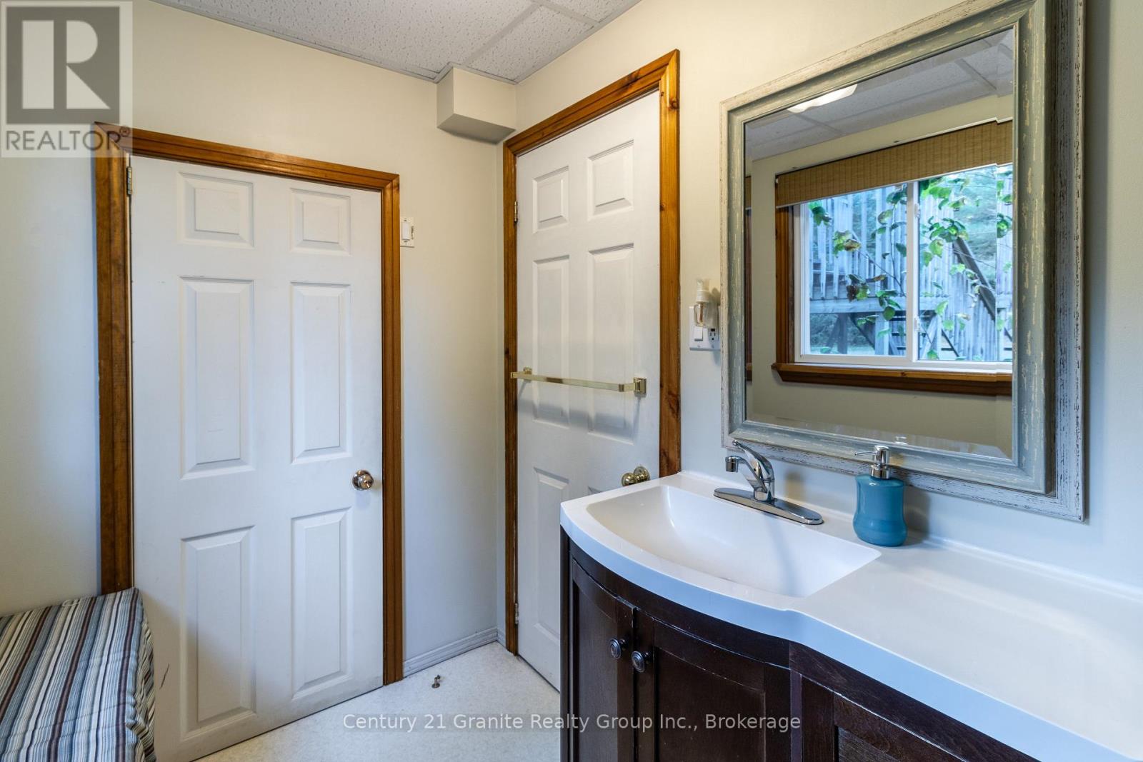 1317 Sullivan Drive, Dysart Et Al, Ontario  K0M 1S0 - Photo 37 - X12436151