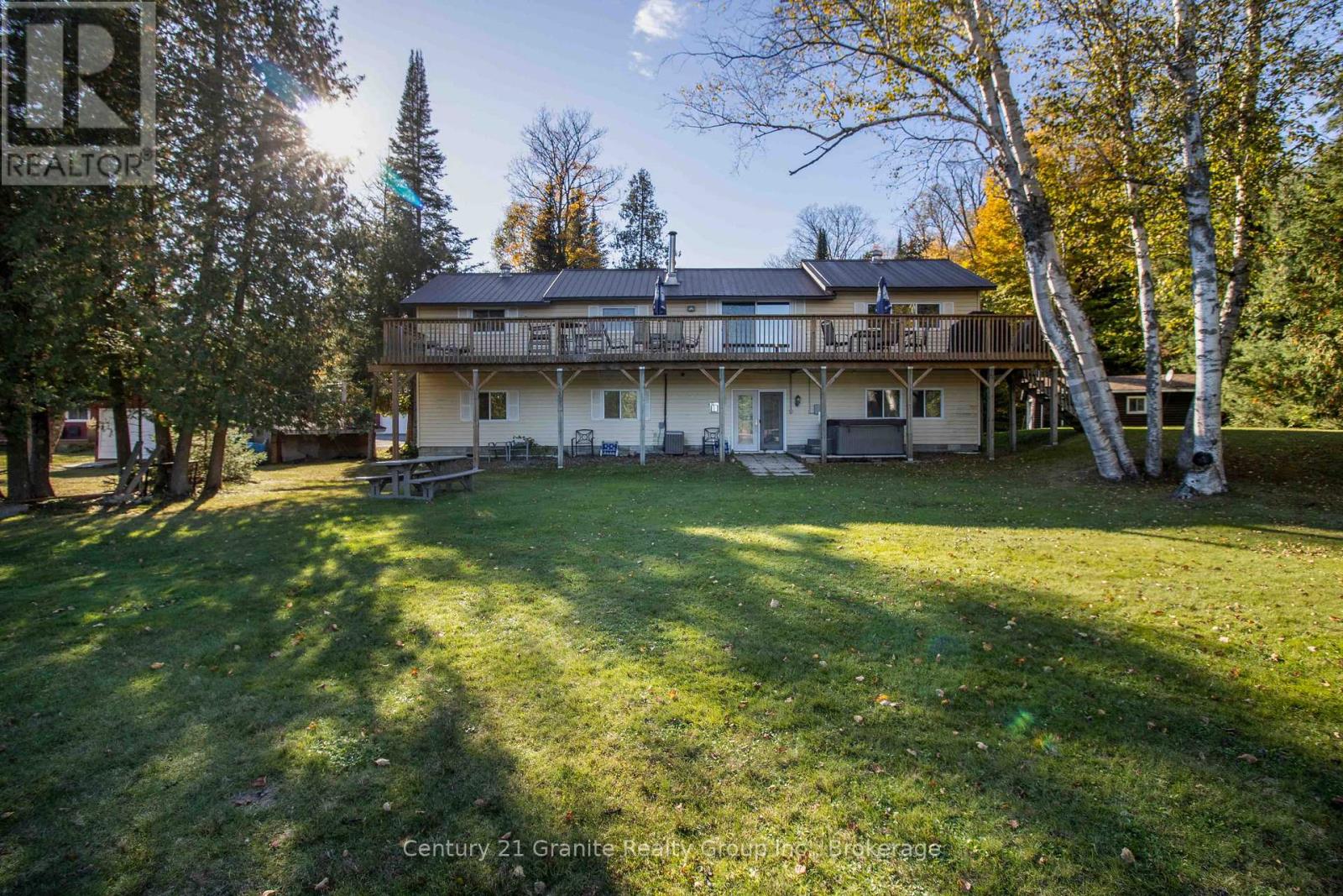 1317 Sullivan Drive, Dysart Et Al, Ontario  K0M 1S0 - Photo 39 - X12436151
