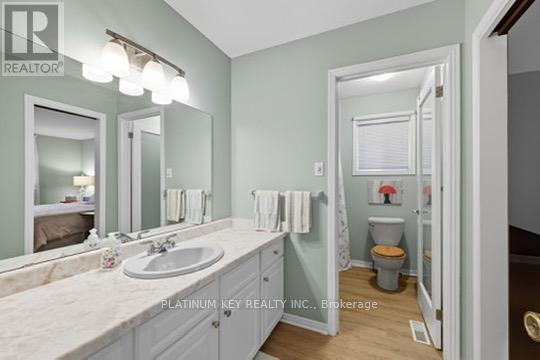23 Lynngate Grove, London South, Ontario  N6K 3S7 - Photo 14 - X12436142