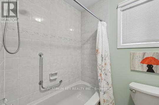 23 Lynngate Grove, London South, Ontario  N6K 3S7 - Photo 15 - X12436142