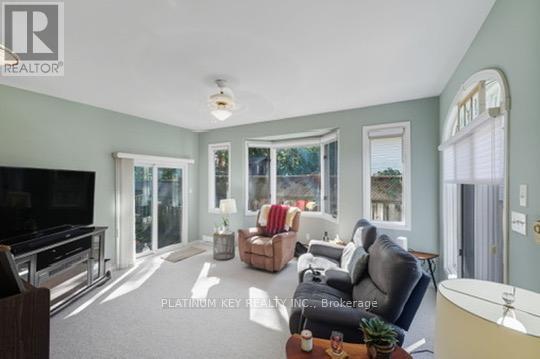 23 Lynngate Grove, London South, Ontario  N6K 3S7 - Photo 18 - X12436142