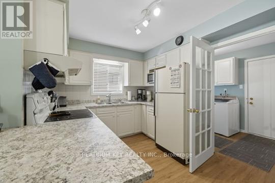 23 Lynngate Grove, London South, Ontario  N6K 3S7 - Photo 22 - X12436142