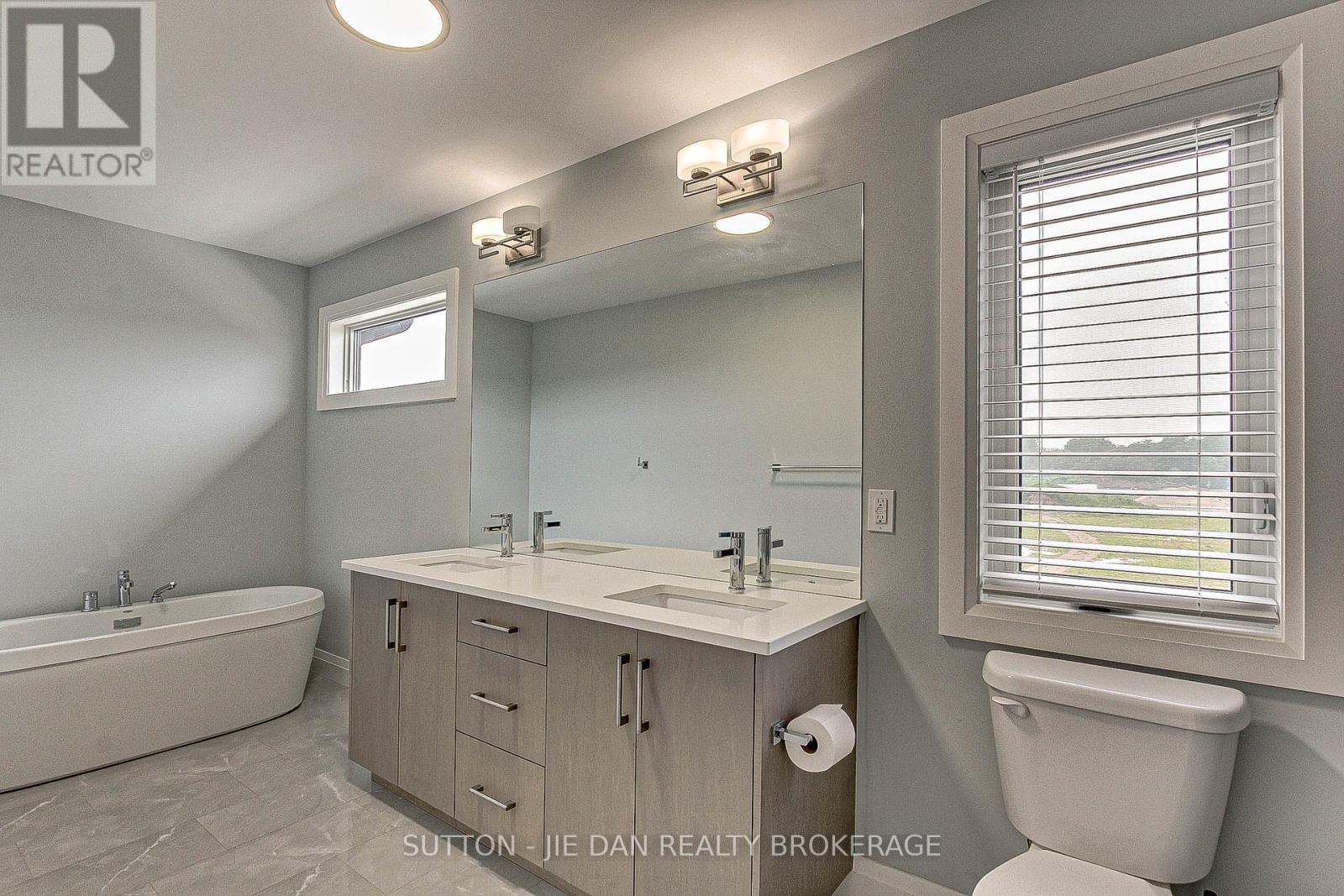 98 Locky Lane, Middlesex Centre, Ontario  N0L 1R0 - Photo 22 - X12436197