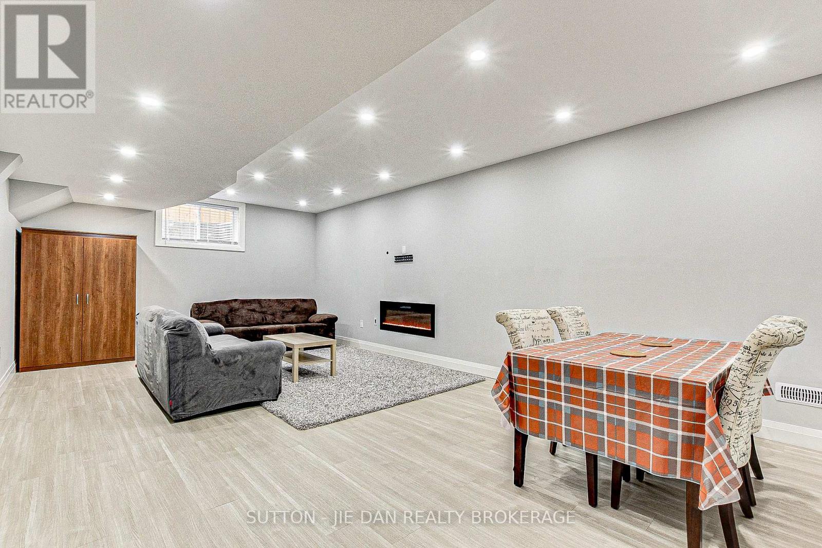 98 Locky Lane, Middlesex Centre, Ontario  N0L 1R0 - Photo 26 - X12436197