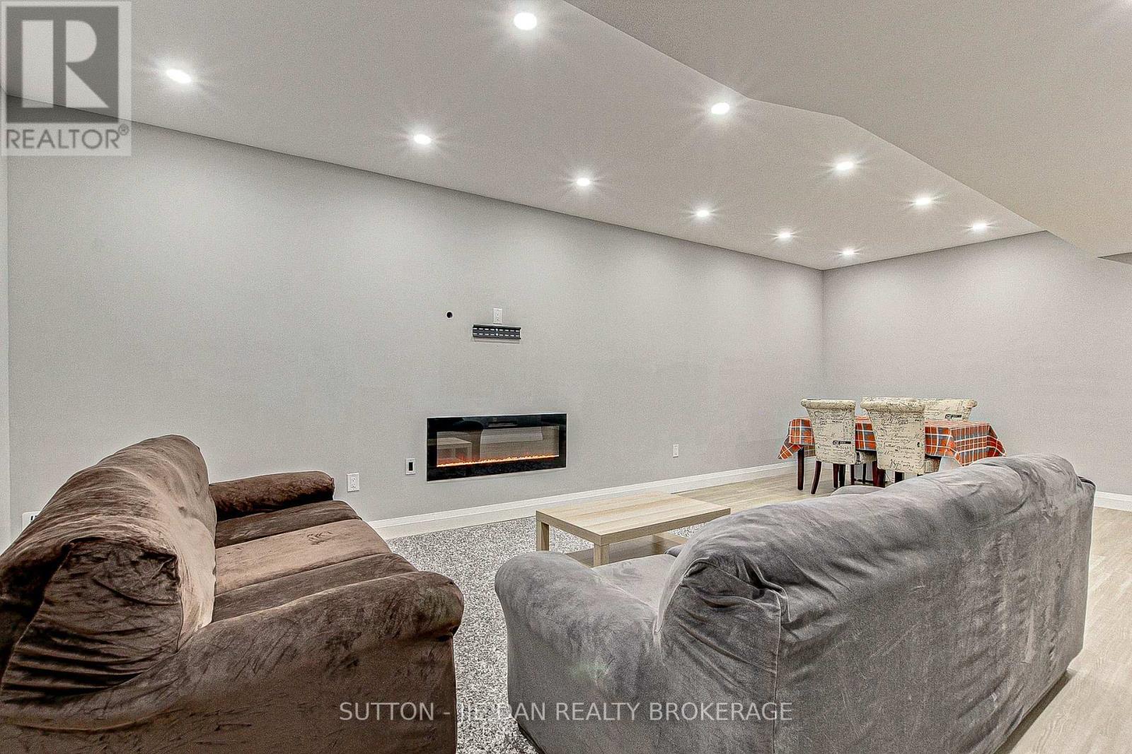 98 Locky Lane, Middlesex Centre, Ontario  N0L 1R0 - Photo 28 - X12436197