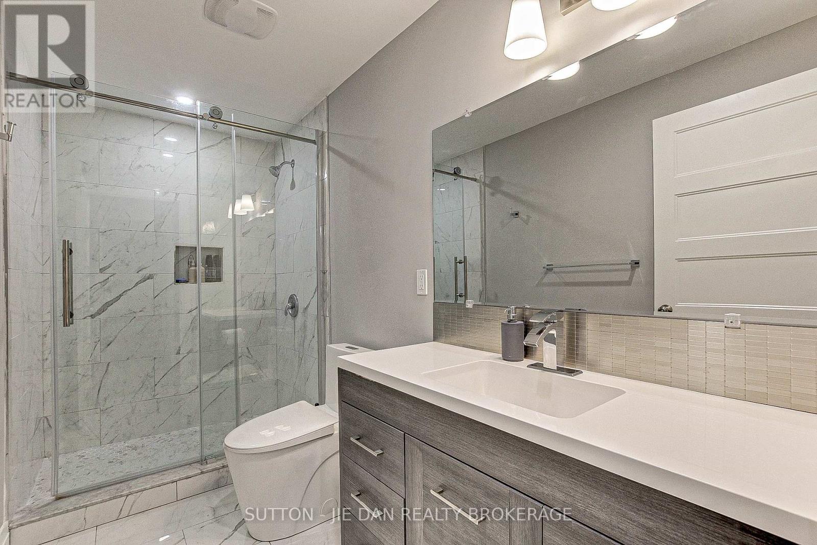98 Locky Lane, Middlesex Centre, Ontario  N0L 1R0 - Photo 31 - X12436197