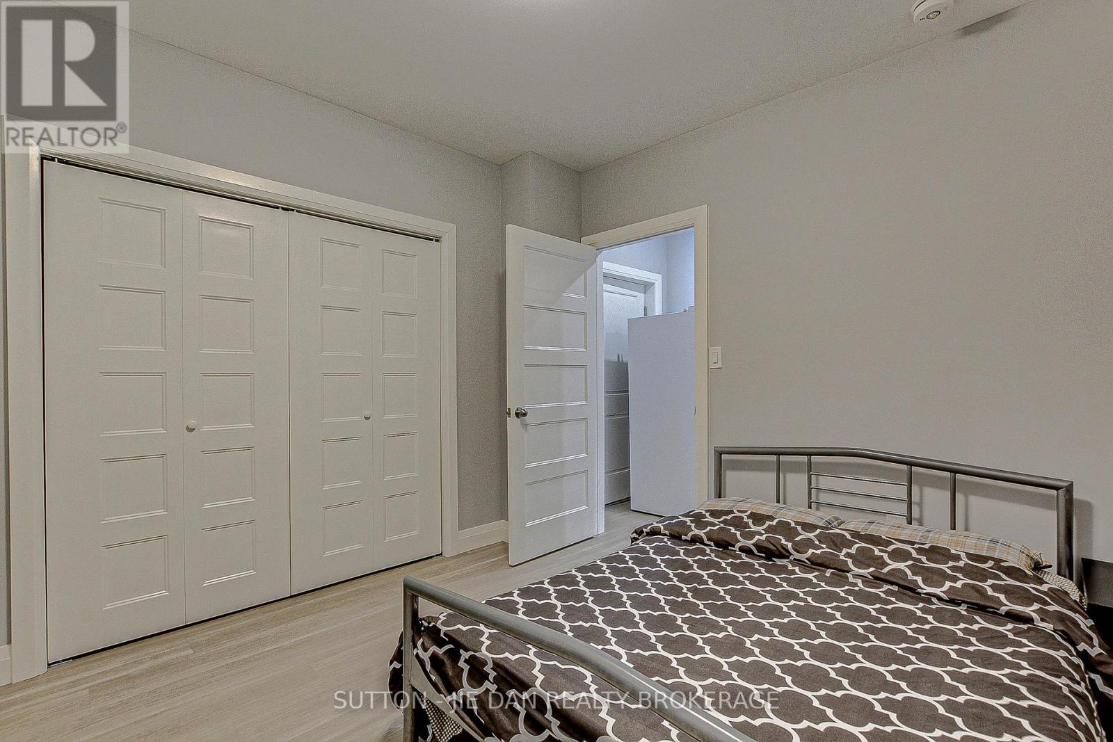 98 Locky Lane, Middlesex Centre, Ontario  N0L 1R0 - Photo 33 - X12436197