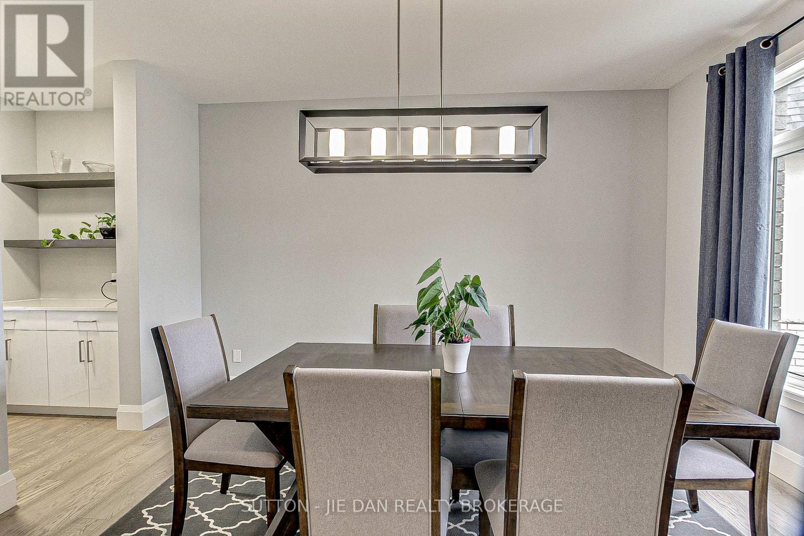 98 Locky Lane, Middlesex Centre, Ontario  N0L 1R0 - Photo 40 - X12436197