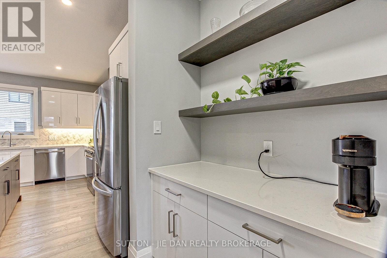98 Locky Lane, Middlesex Centre, Ontario  N0L 1R0 - Photo 41 - X12436197