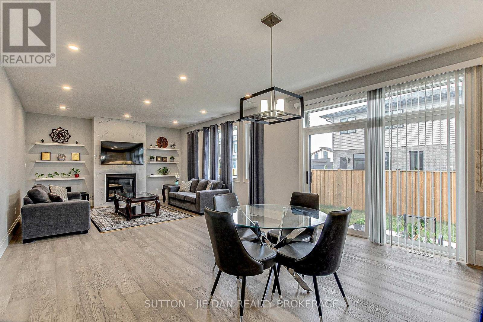 98 Locky Lane, Middlesex Centre, Ontario  N0L 1R0 - Photo 46 - X12436197