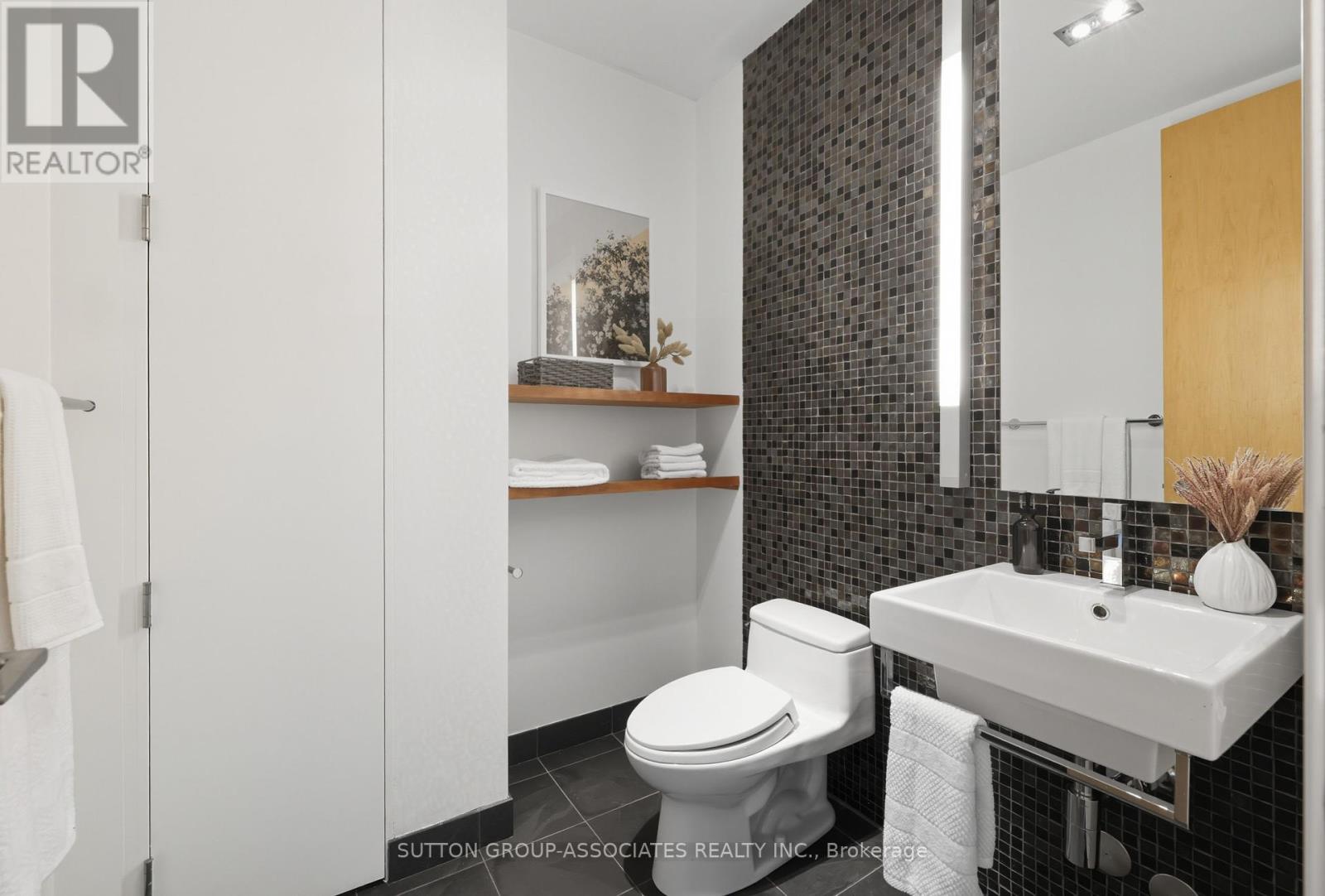 408 - 385 Brunswick Avenue, Toronto, Ontario  M5R 3R1 - Photo 29 - C12395582