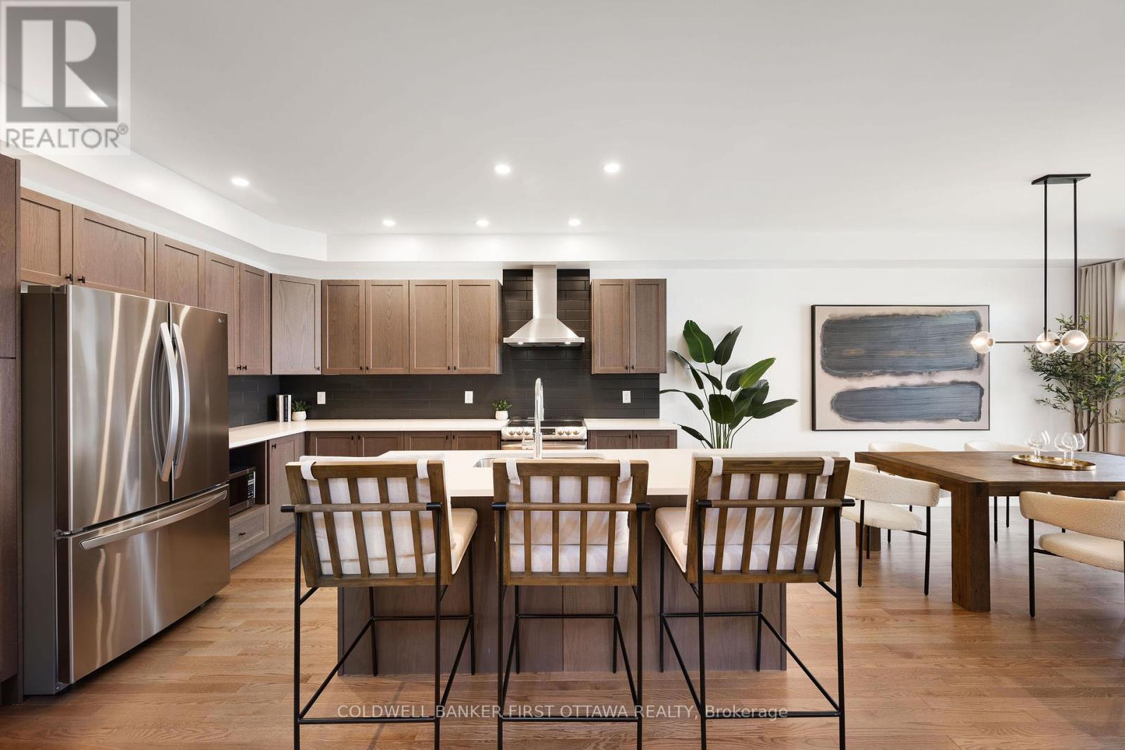 1101 Rotary Way, Ottawa, Ontario  K1T 0W1 - Photo 2 - X12436131