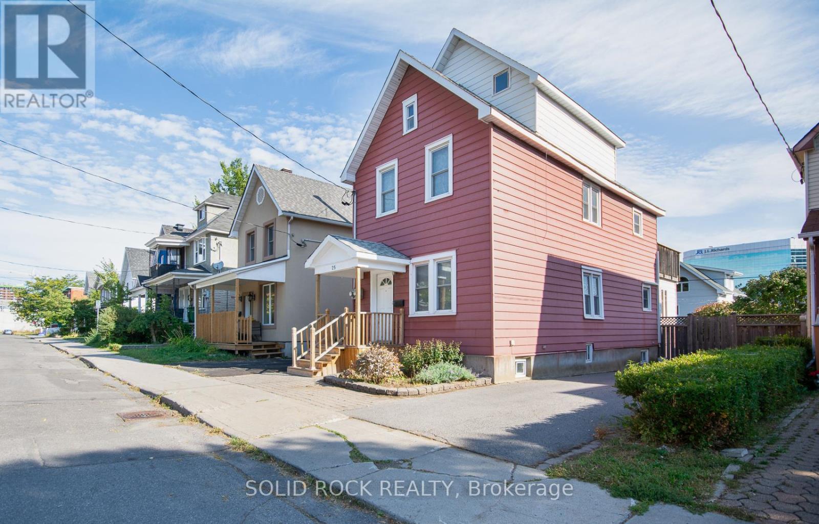 25 CHAMPAGNE AVENUE S, Ottawa, Ontario