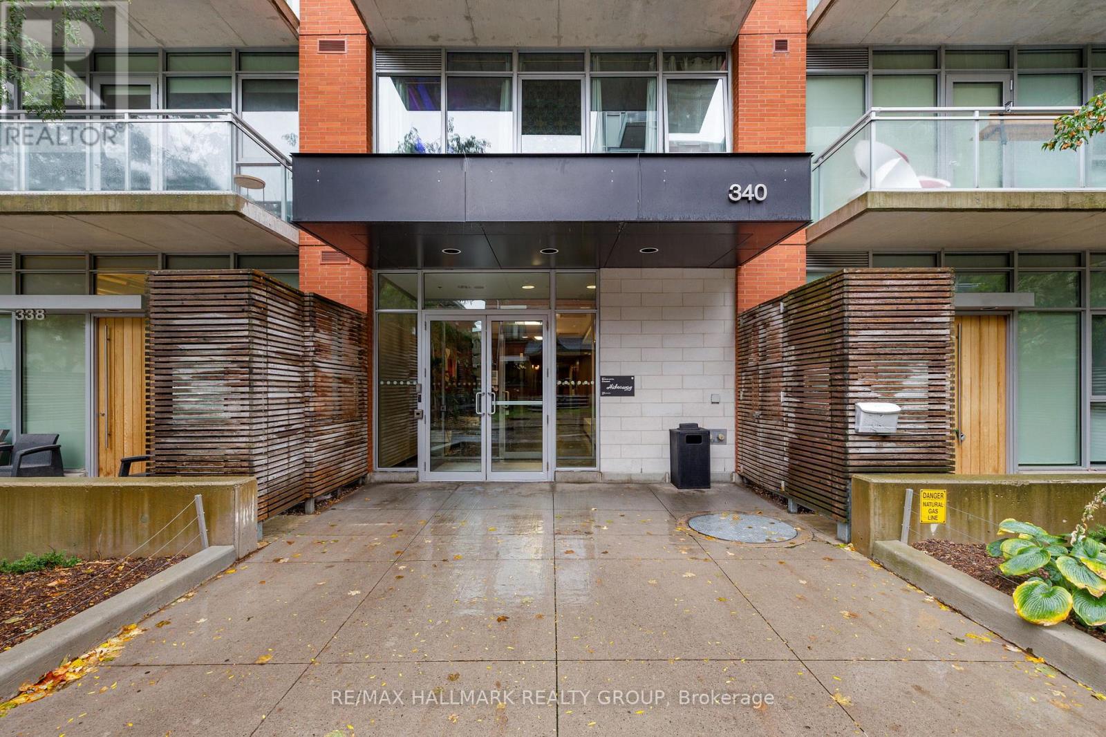638 - 340 Mcleod Street, Ottawa, Ontario  K2P 1A4 - Photo 2 - X12436163
