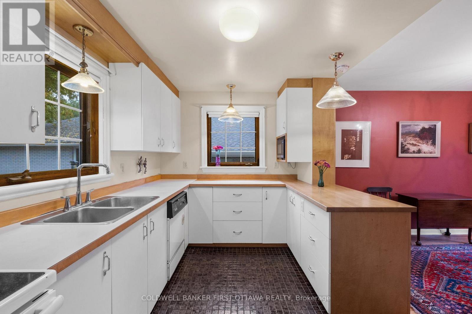 895 Dundee Avenue, Ottawa, Ontario  K2B 5T2 - Photo 15 - X12436178