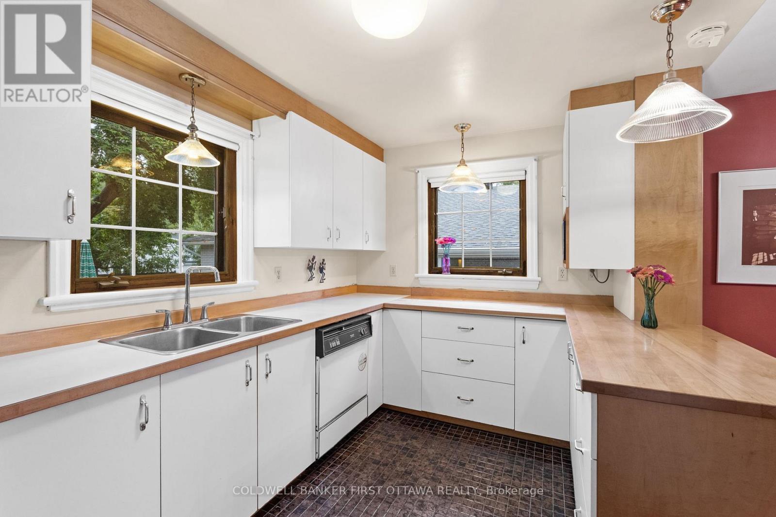 895 Dundee Avenue, Ottawa, Ontario  K2B 5T2 - Photo 17 - X12436178