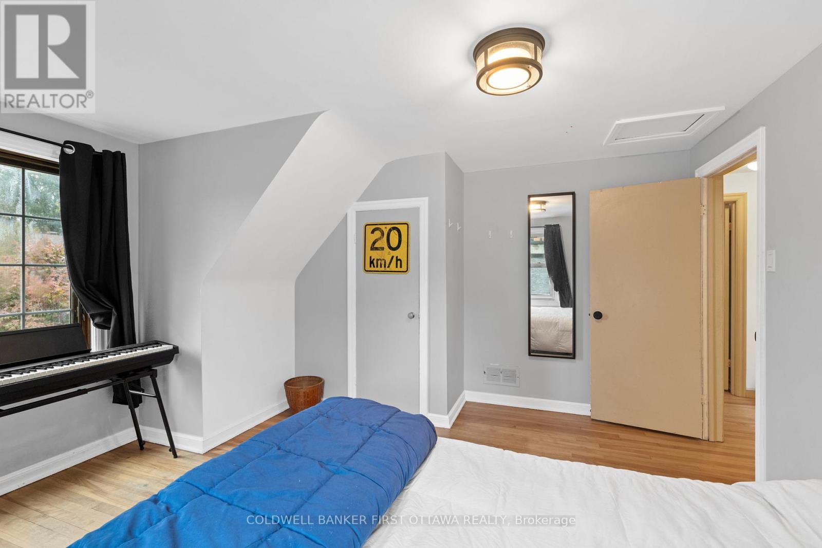 895 Dundee Avenue, Ottawa, Ontario  K2B 5T2 - Photo 30 - X12436178
