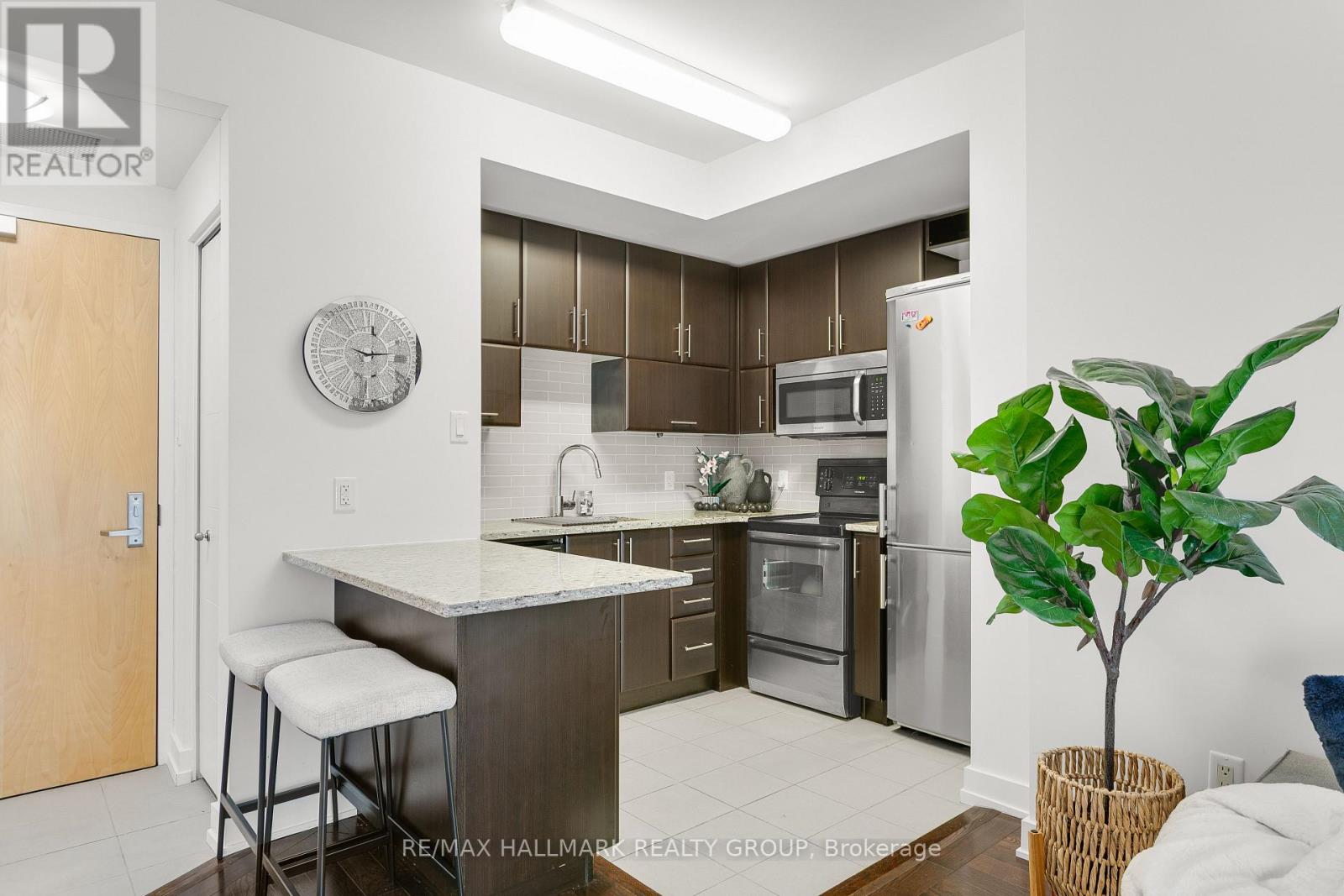 1510 - 179 Metcalfe Street, Ottawa, Ontario  K2P 1P7 - Photo 12 - X12436195