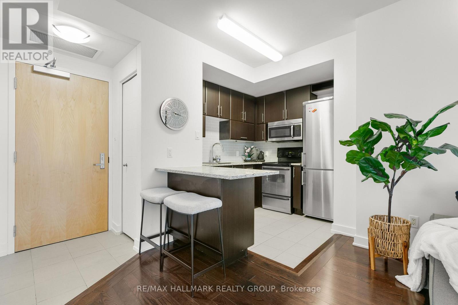 1510 - 179 Metcalfe Street, Ottawa, Ontario  K2P 1P7 - Photo 14 - X12436195