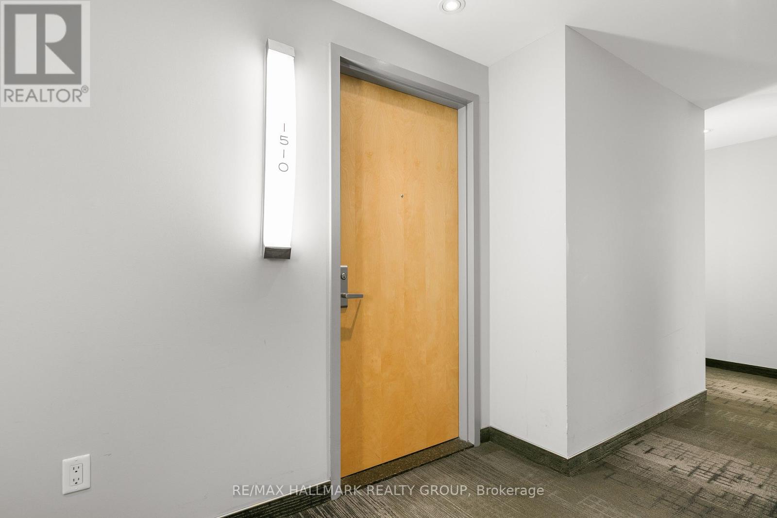 1510 - 179 Metcalfe Street, Ottawa, Ontario  K2P 1P7 - Photo 4 - X12436195