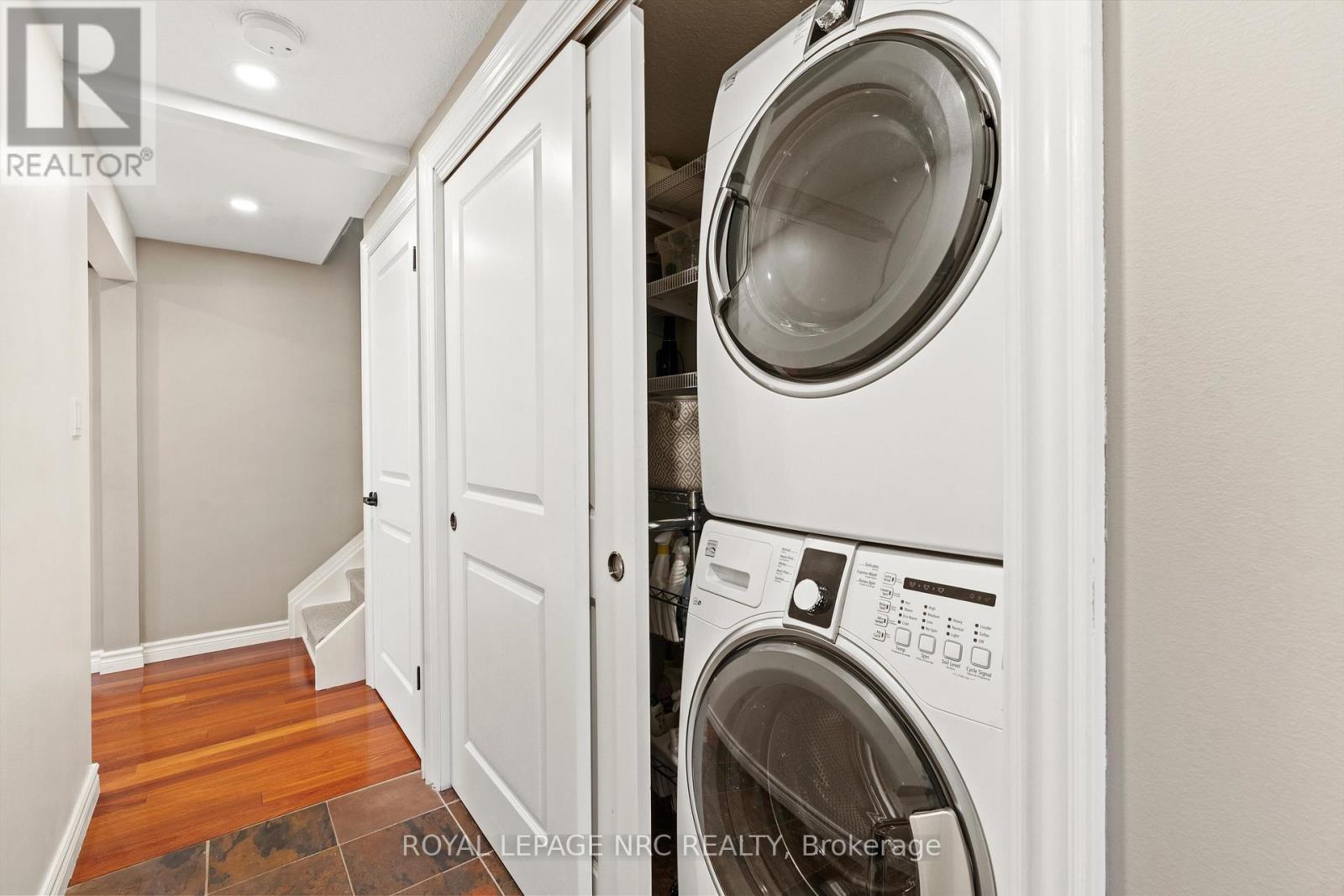 42 The Cedars, St. Catharines (Vine/linwell), Ontario  L2M 6M8 - Photo 23 - X12436109