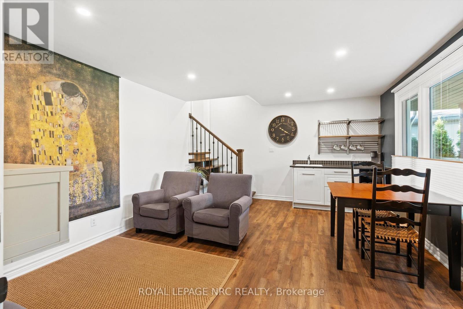 42 The Cedars, St. Catharines (Vine/linwell), Ontario  L2M 6M8 - Photo 31 - X12436109