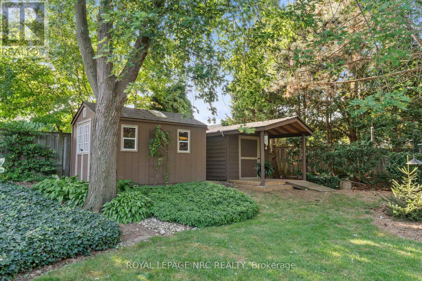 42 The Cedars, St. Catharines (Vine/linwell), Ontario  L2M 6M8 - Photo 42 - X12436109