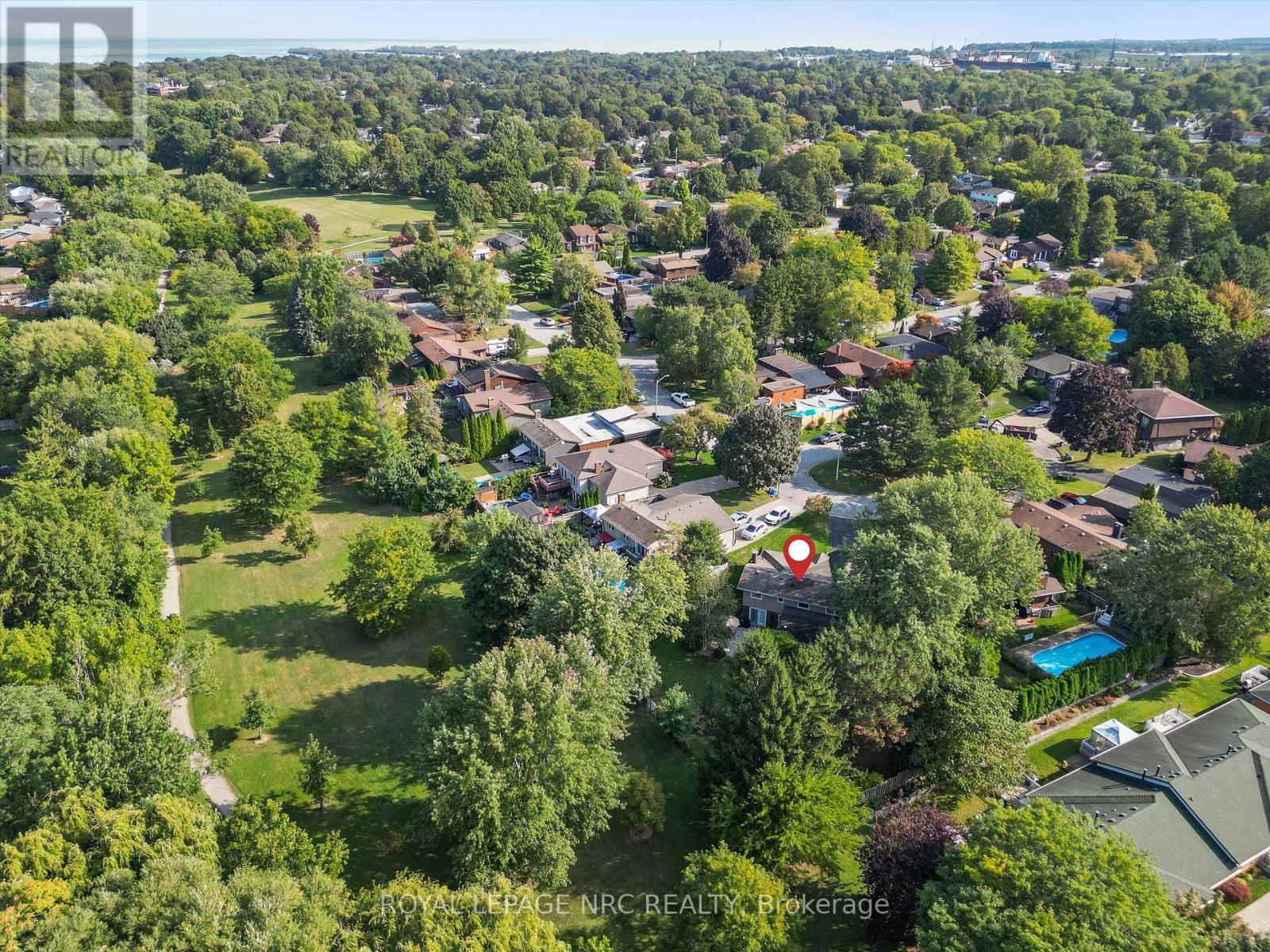 42 The Cedars, St. Catharines (Vine/linwell), Ontario  L2M 6M8 - Photo 48 - X12436109