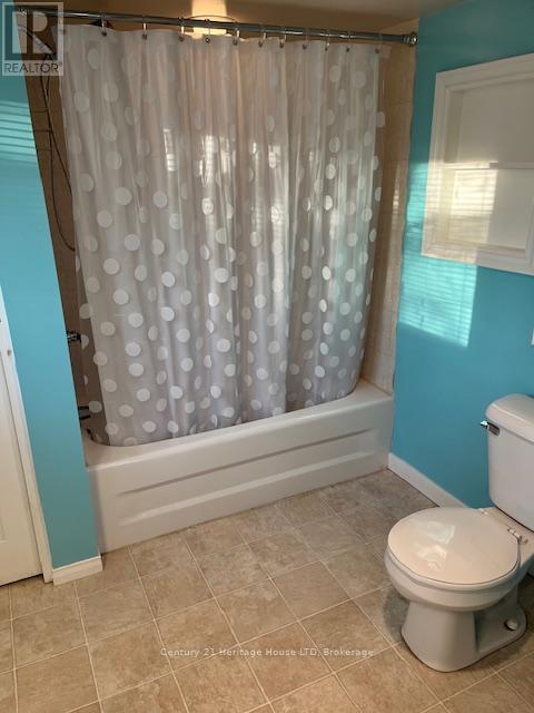29 Elmwood Avenue, Lambton Shores, Ontario  L0S 1E4 - Photo 21 - X12436154