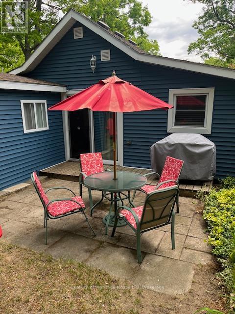 29 Elmwood Avenue, Lambton Shores, Ontario  L0S 1E4 - Photo 31 - X12436154