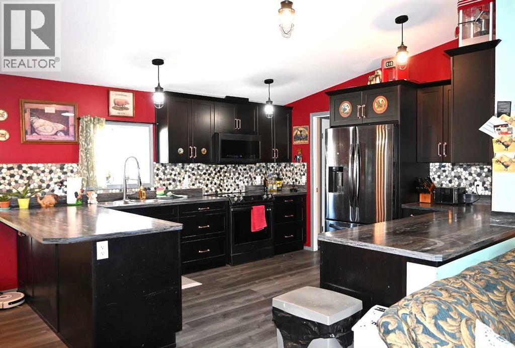 2513 3 Highway, Rural Pincher Creek No. 9, Alberta  T0K 1W0 - Photo 6 - A2247365