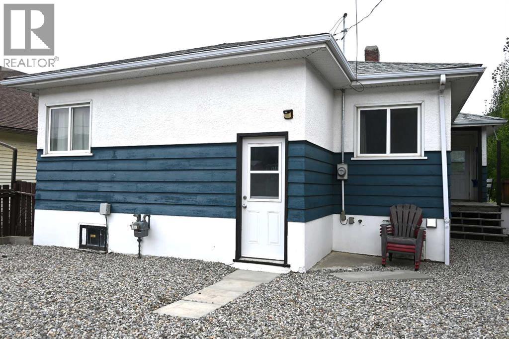 11946 20 Avenue, Blairmore, Alberta  T0K 0E0 - Photo 4 - A2249321