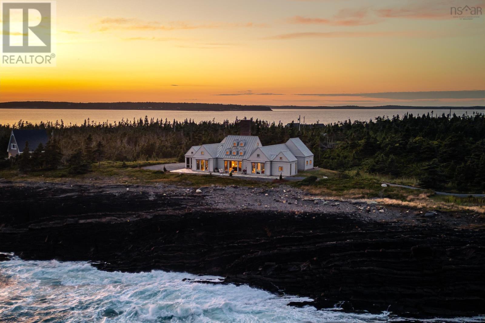 604 Middle Road, Kingsburg, Nova Scotia
