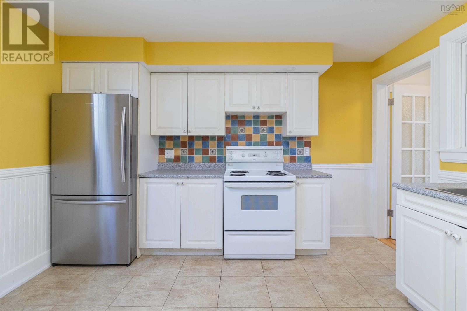 132 Victoria Road, Dartmouth, Nova Scotia  B3A 1V6 - Photo 12 - 202524692