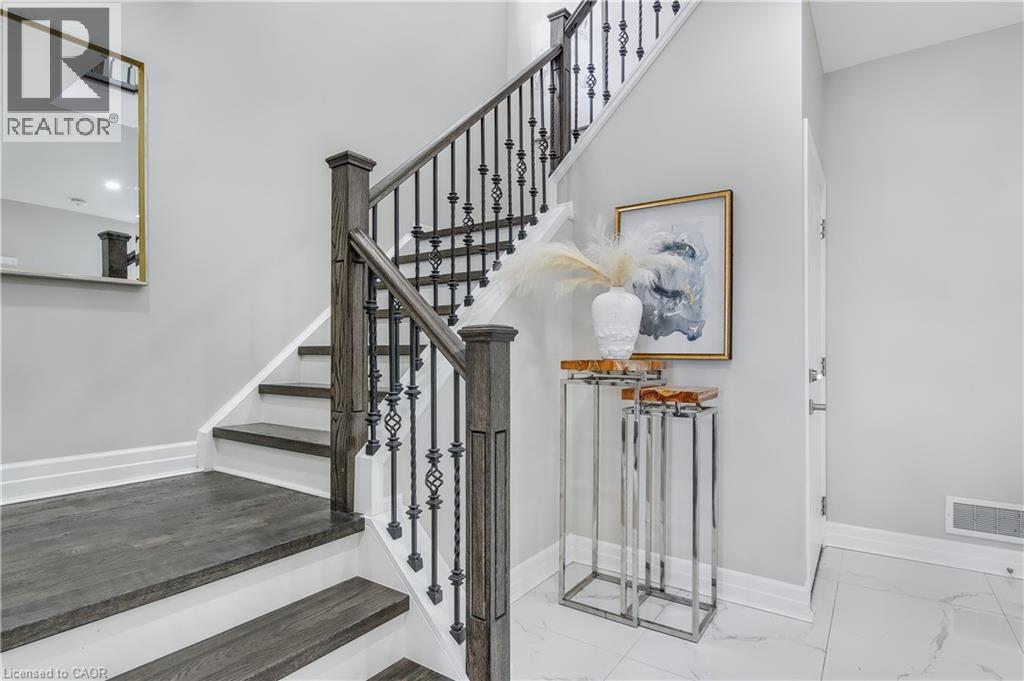 162 Mountain Holly Court, Waterloo, Ontario  N2V 0E1 - Photo 6 - 40774918