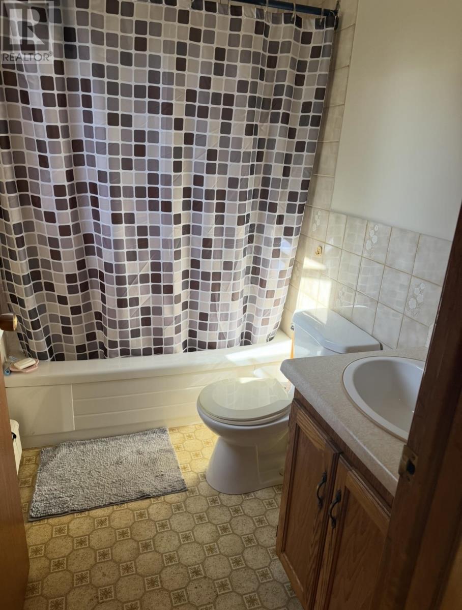 16-18 Ashburn Crescent, Charlottetown, Prince Edward Island  C1A 2Y7 - Photo 10 - 202524698