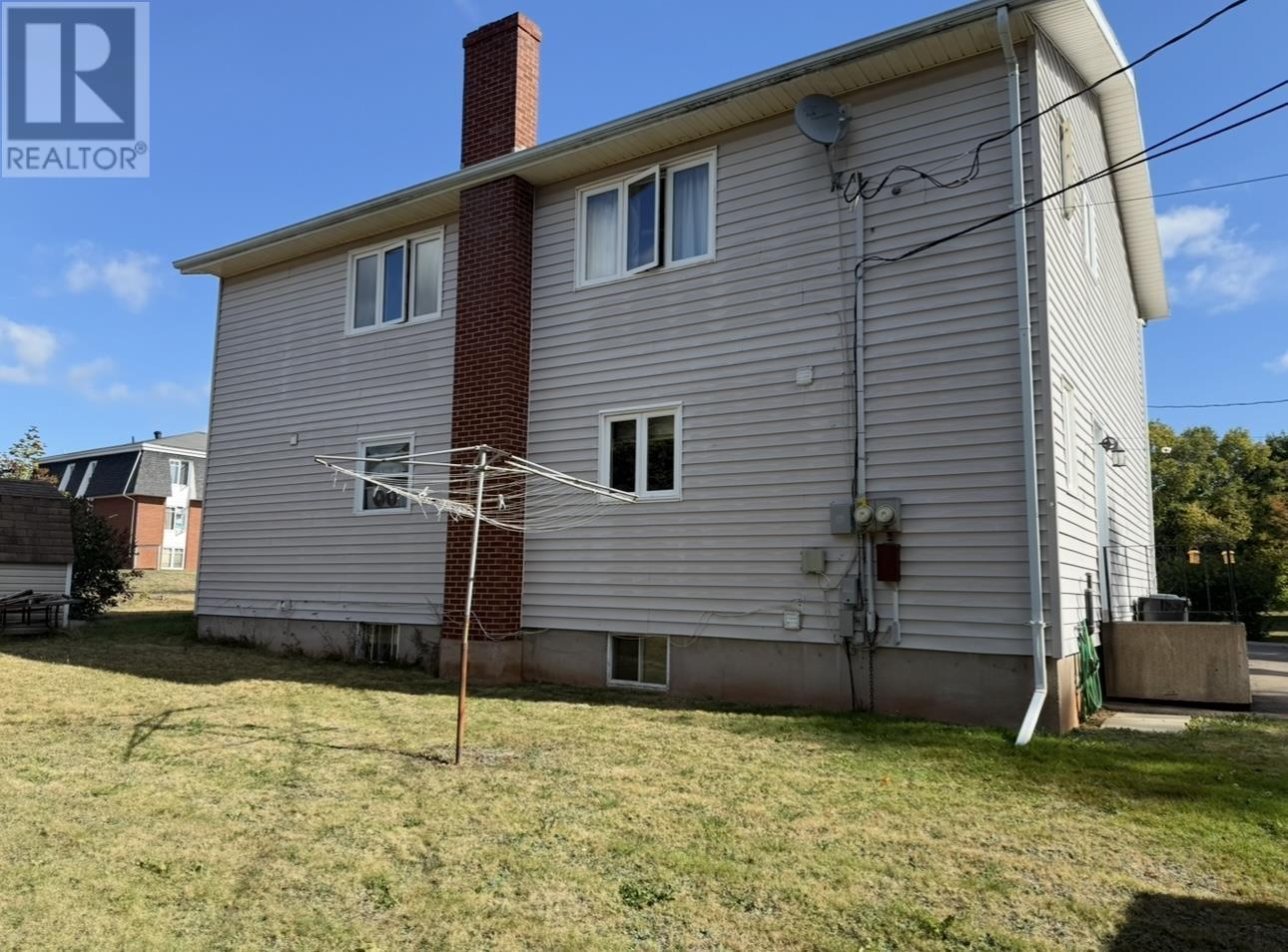 16-18 Ashburn Crescent, Charlottetown, Prince Edward Island  C1A 2Y7 - Photo 2 - 202524698