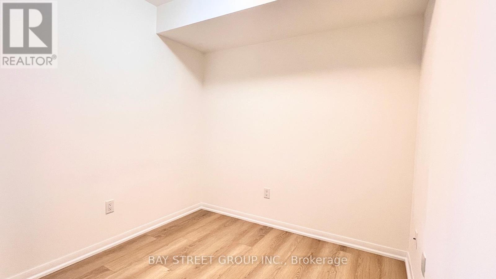 508 - 38 Grenville Street, Toronto, Ontario  M4Y 1A5 - Photo 10 - C12436173