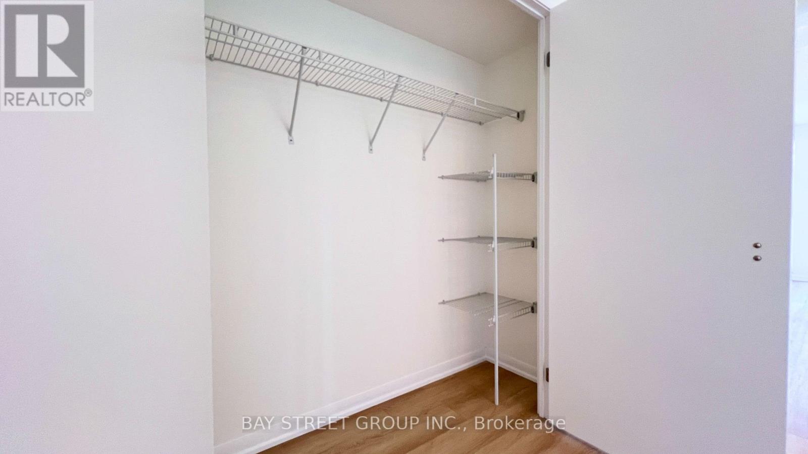 508 - 38 Grenville Street, Toronto, Ontario  M4Y 1A5 - Photo 16 - C12436173