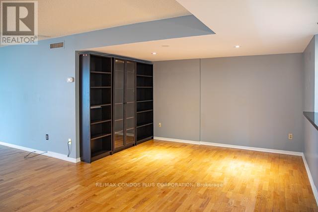 3008 - 1001 Bay Street, Toronto, Ontario  M5S 3A6 - Photo 10 - C12436183
