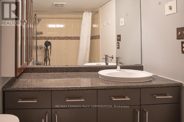 3008 - 1001 Bay Street, Toronto, Ontario  M5S 3A6 - Photo 22 - C12436183