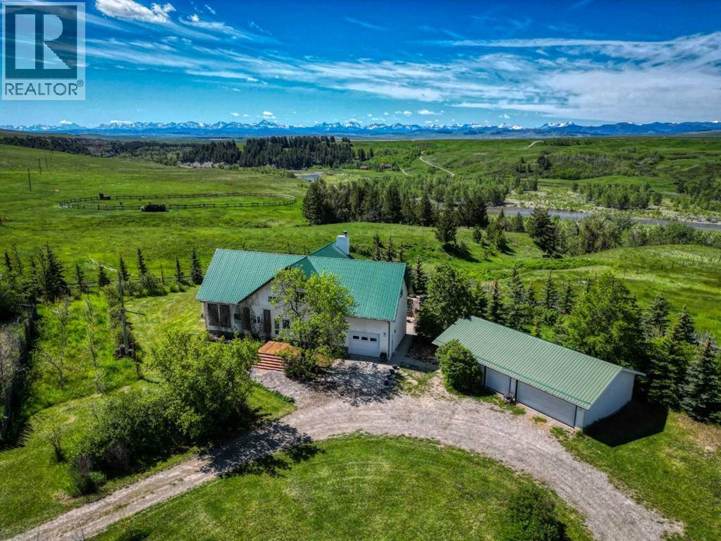 8416 Rge Rd 1-3, Rural Pincher Creek No. 9, Alberta  T0K 0P0 - Photo 1 - A2195197
