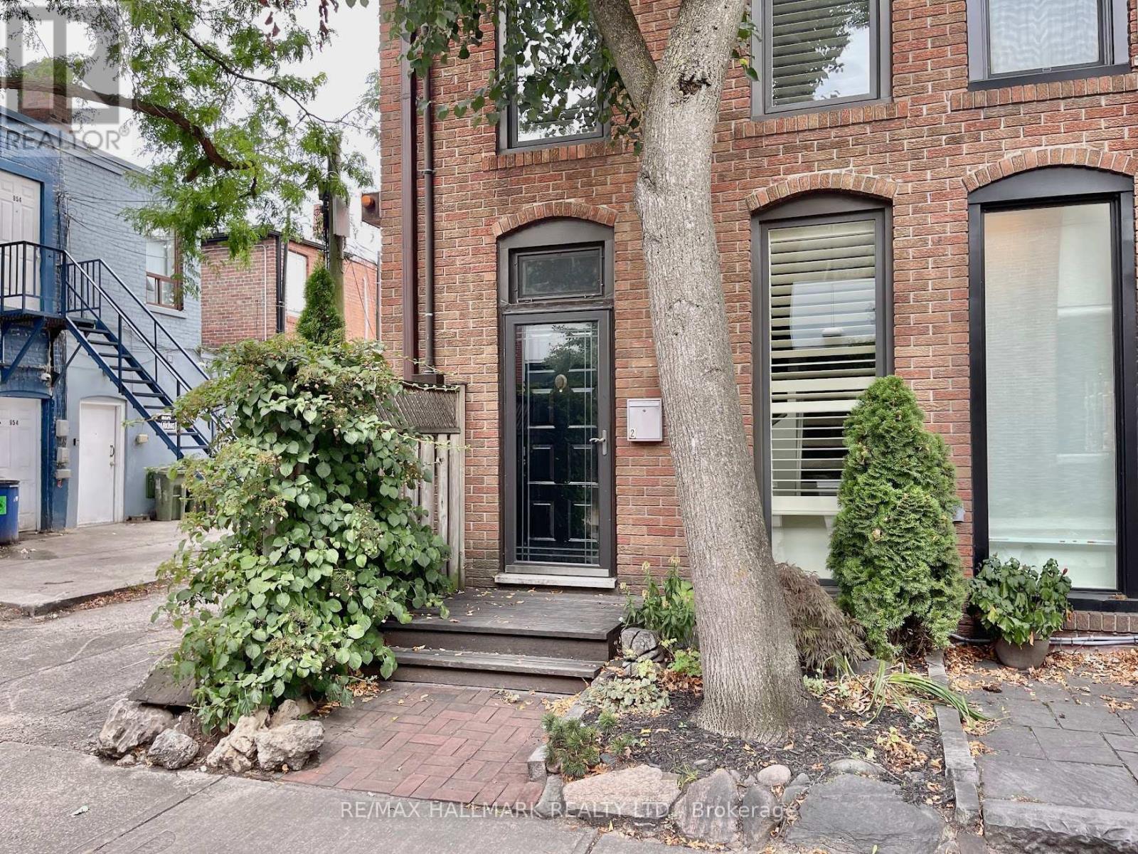 2 VERRAL AVENUE, Toronto, Ontario
