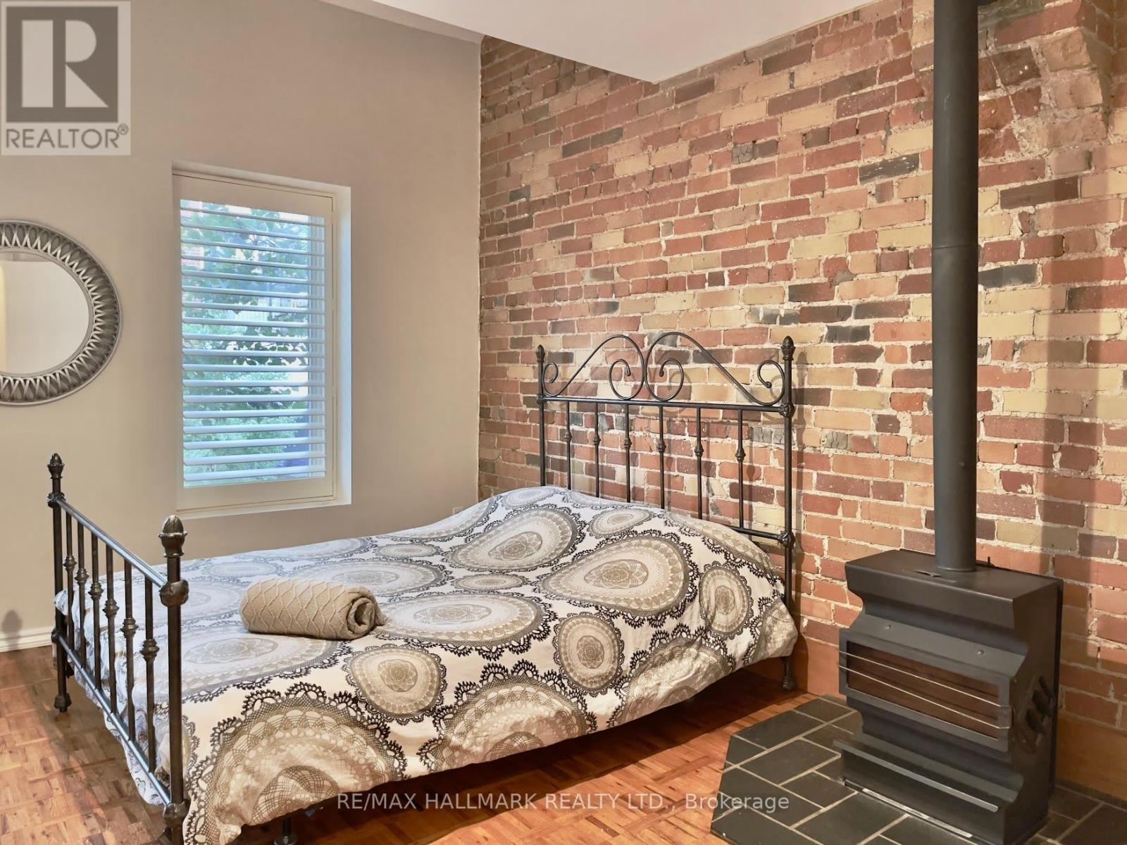 2 Verral Avenue, Toronto, Ontario  M4M 2R2 - Photo 16 - E12436191