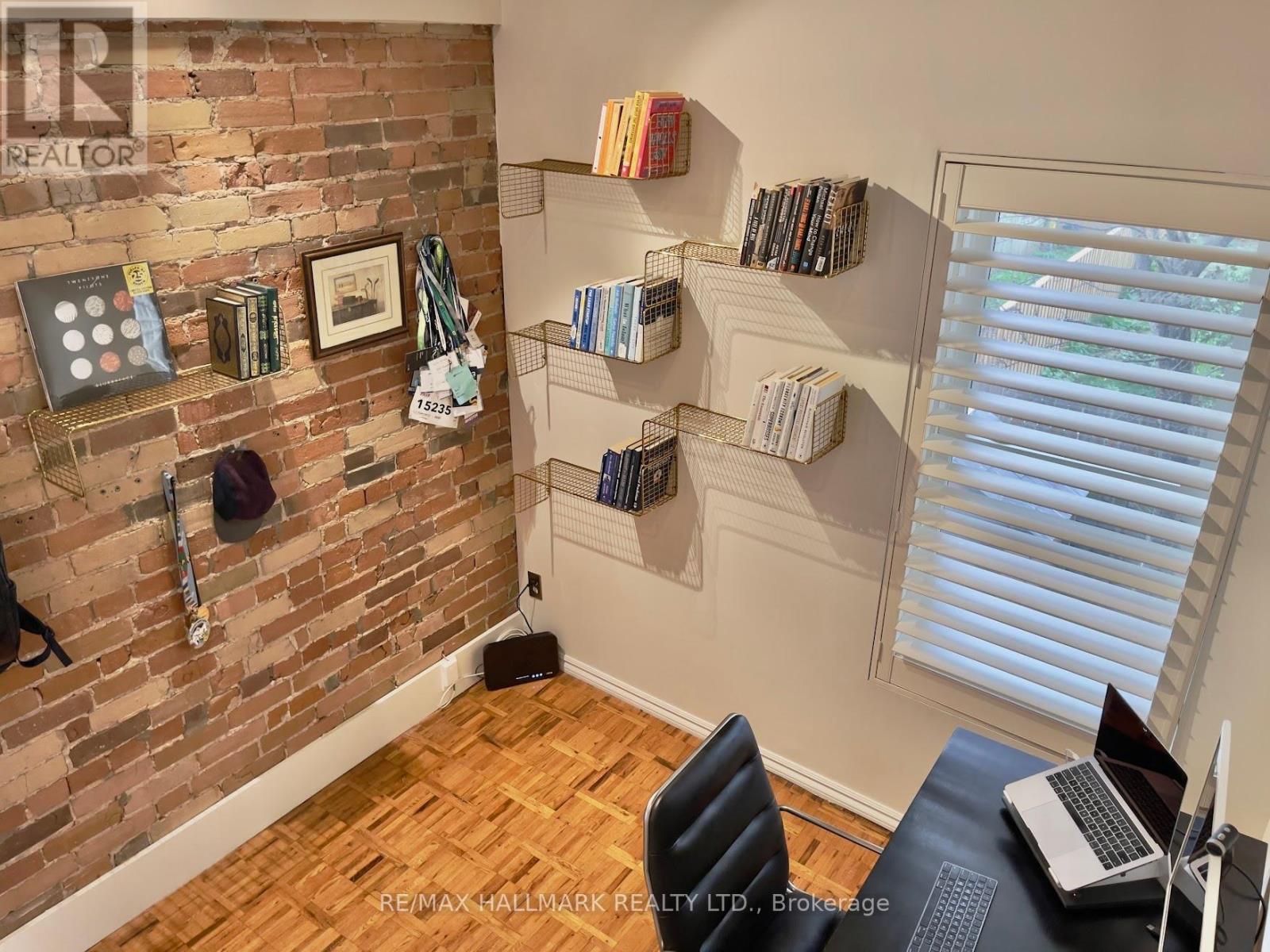2 Verral Avenue, Toronto, Ontario  M4M 2R2 - Photo 24 - E12436191